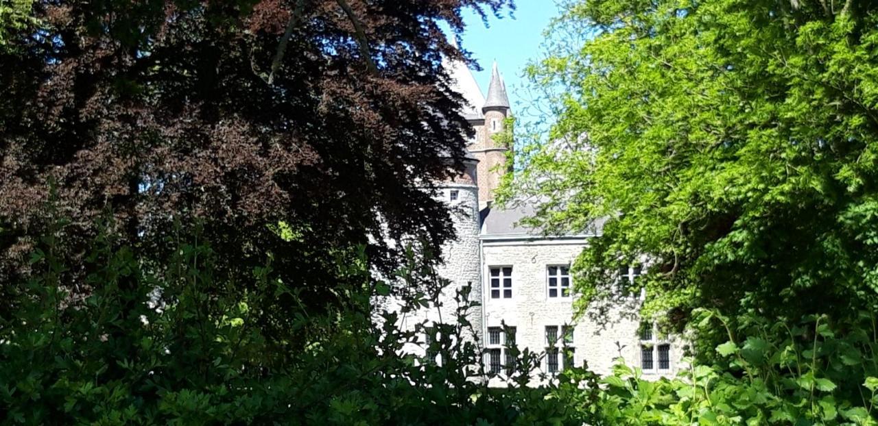 Walcourt Maison D'Hote Les Notes Endormies Suite Le Refuge المظهر الخارجي الصورة