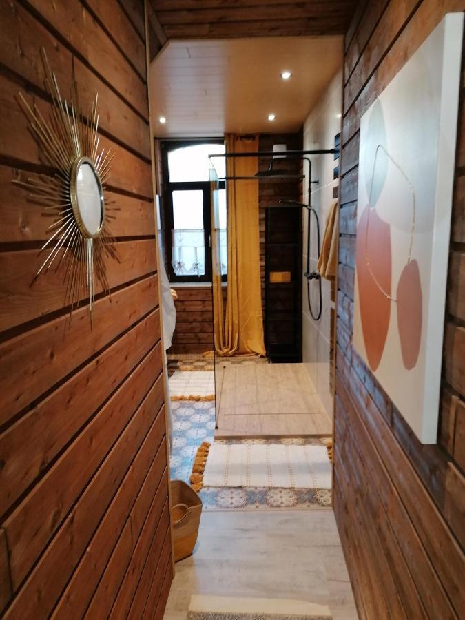 Walcourt Maison D'Hote Les Notes Endormies Suite Le Refuge المظهر الخارجي الصورة