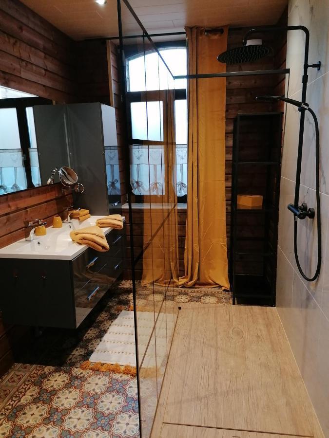 Walcourt Maison D'Hote Les Notes Endormies Suite Le Refuge المظهر الخارجي الصورة