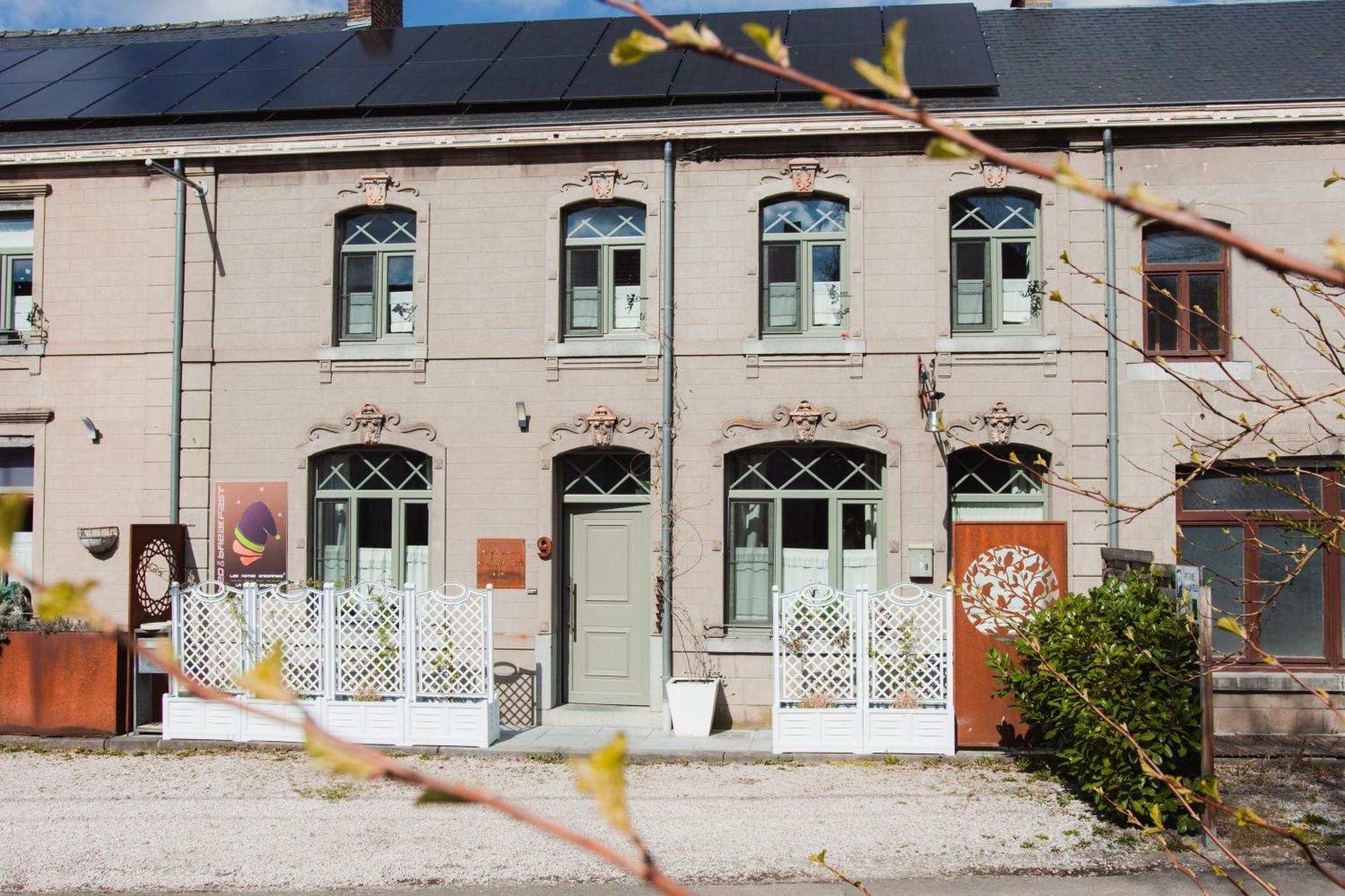 Walcourt Maison D'Hote Les Notes Endormies Suite Le Refuge المظهر الخارجي الصورة