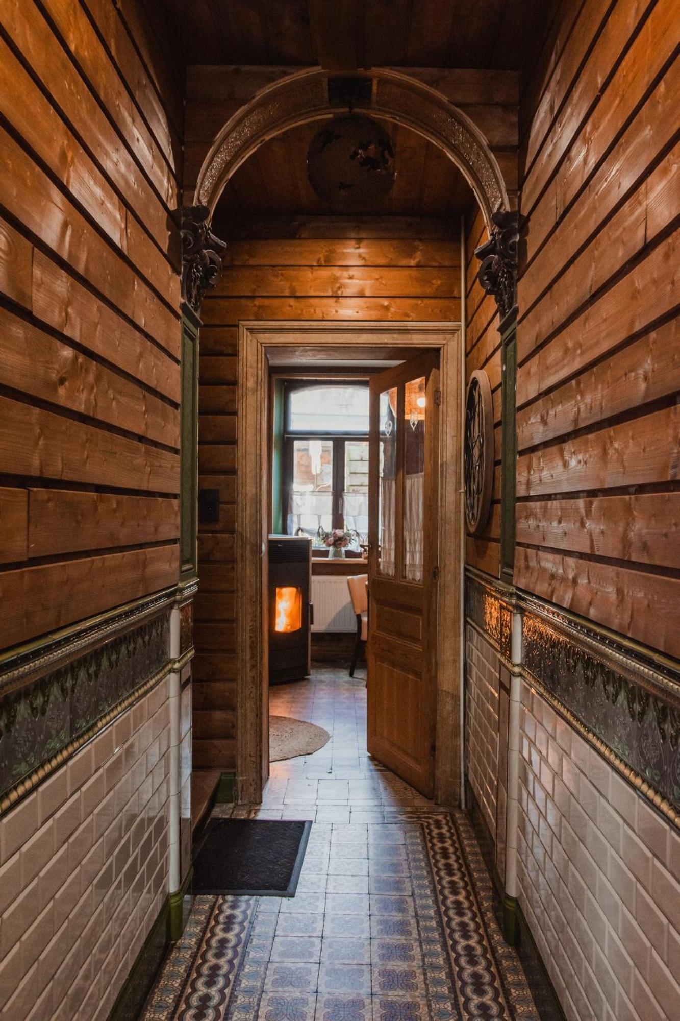 Walcourt Maison D'Hote Les Notes Endormies Suite Le Refuge المظهر الخارجي الصورة